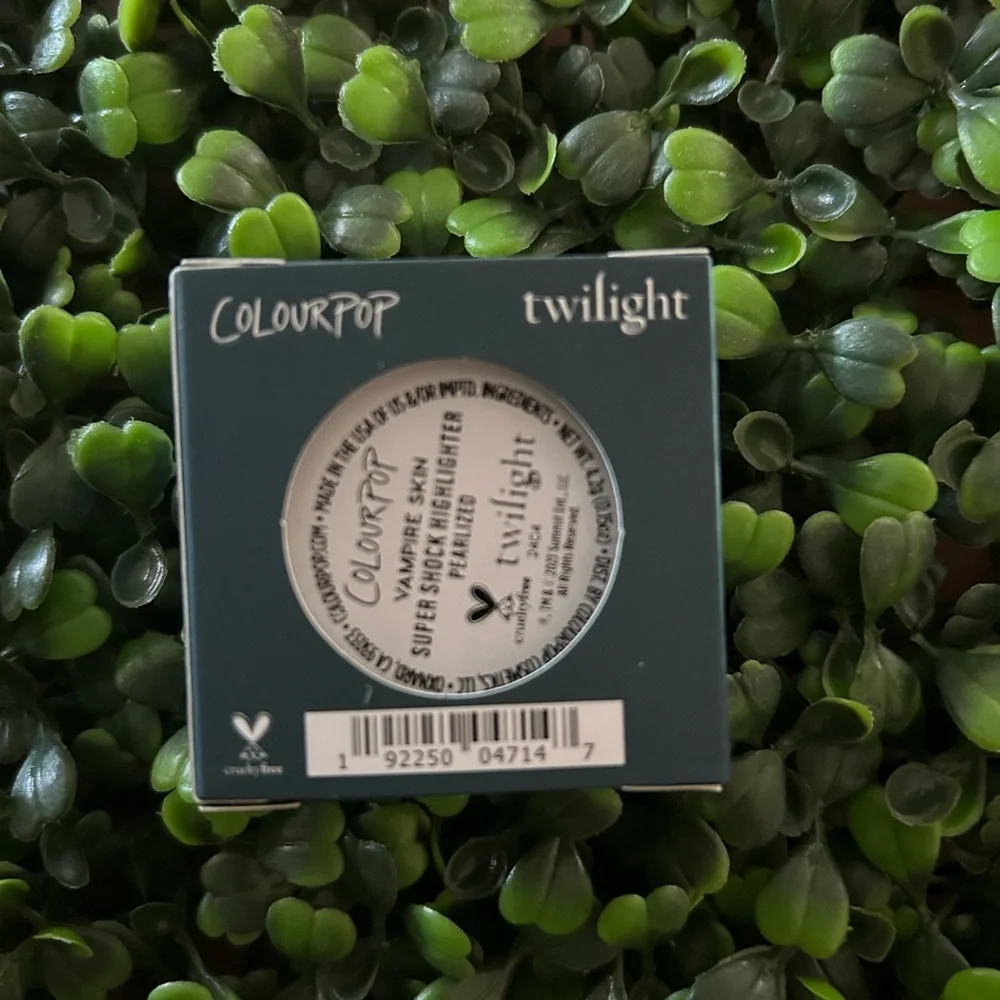 Colourpop twilight 🩸